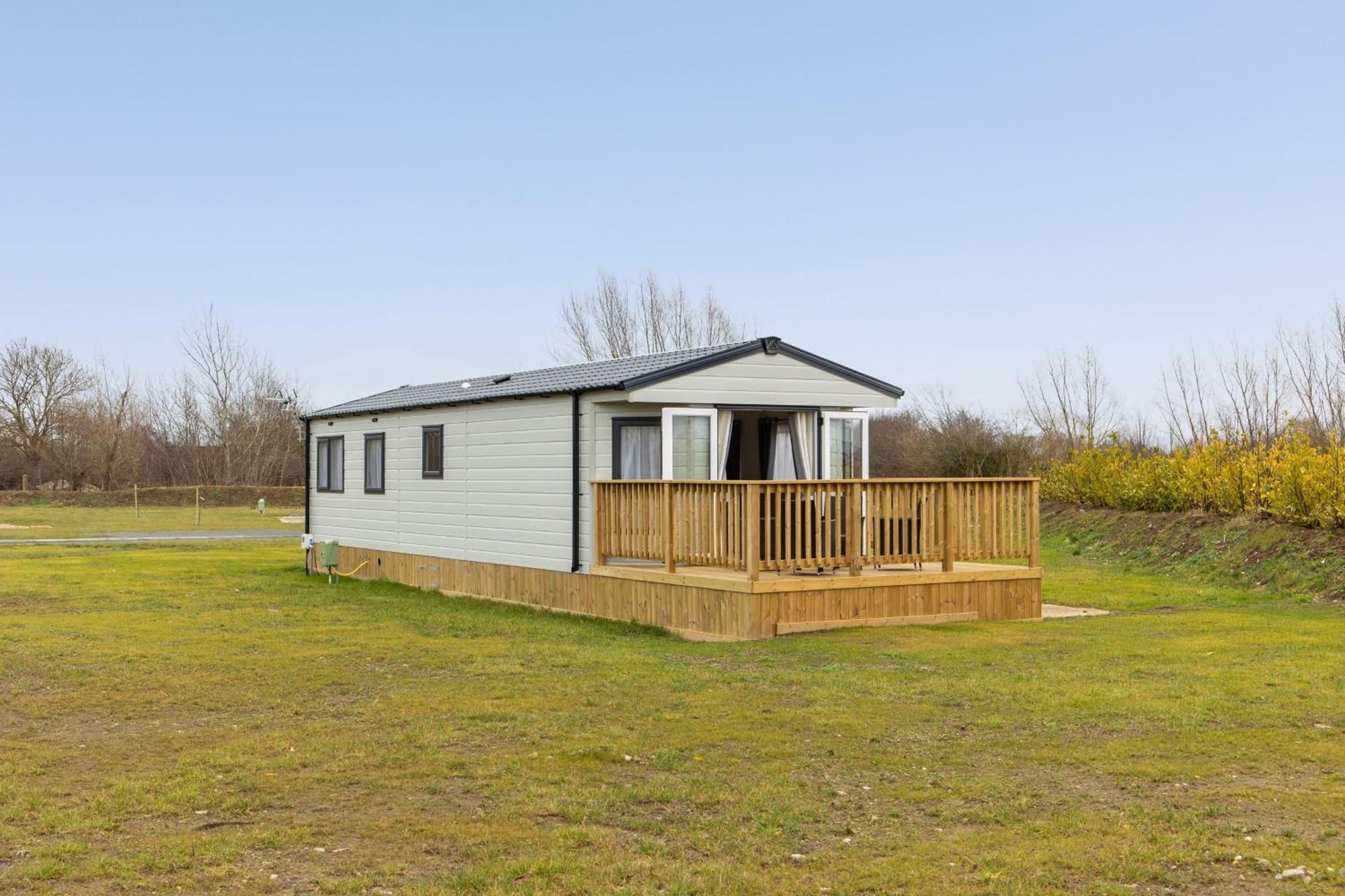 Deer View Lodge Close To Pickering Exterior photo